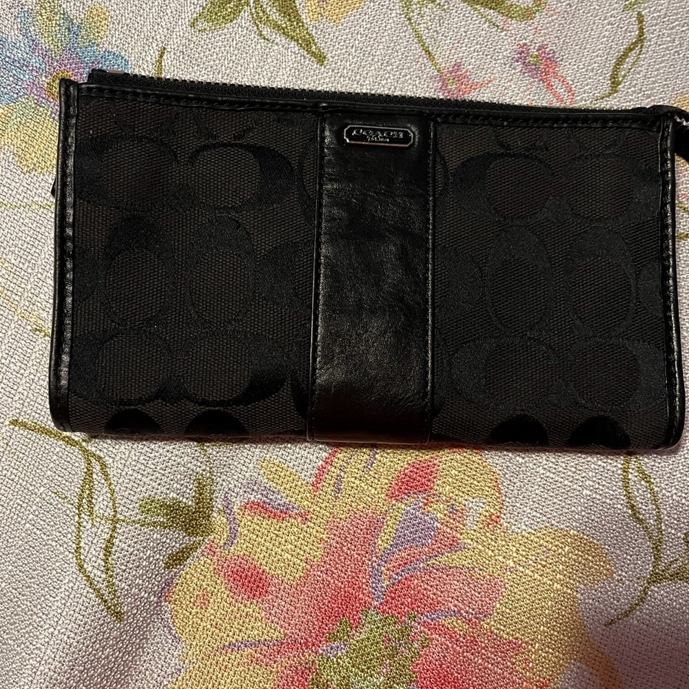 Coach Black Signature Wristlet park signature accordion zip